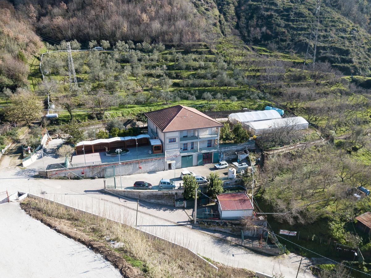 Tenuta Landi Country House فيشانو المظهر الخارجي الصورة